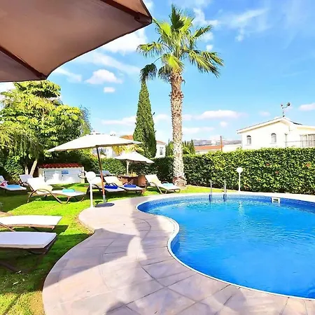 Beautiful 4 Bedroom 빌라 *