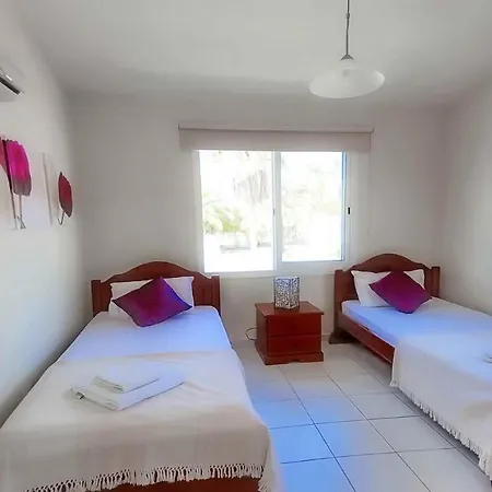 Villa Beautiful 4 Bedroom *